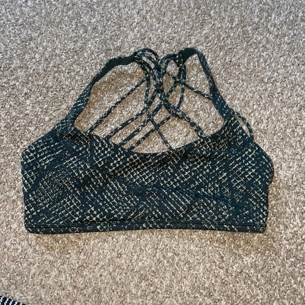 Lululemon Free to be Wild Bra